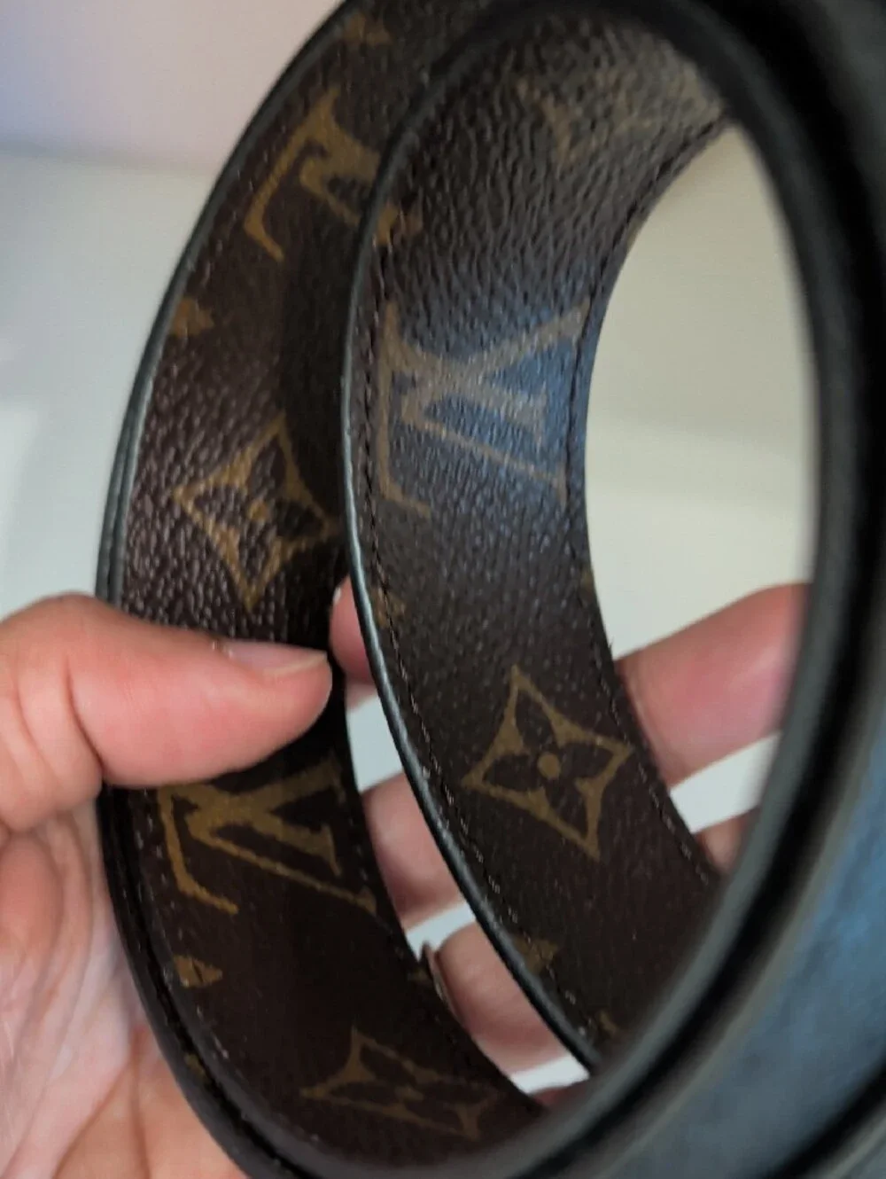 Louis Vuitton Black Leather Reversible Belt with Gold LV Buckle